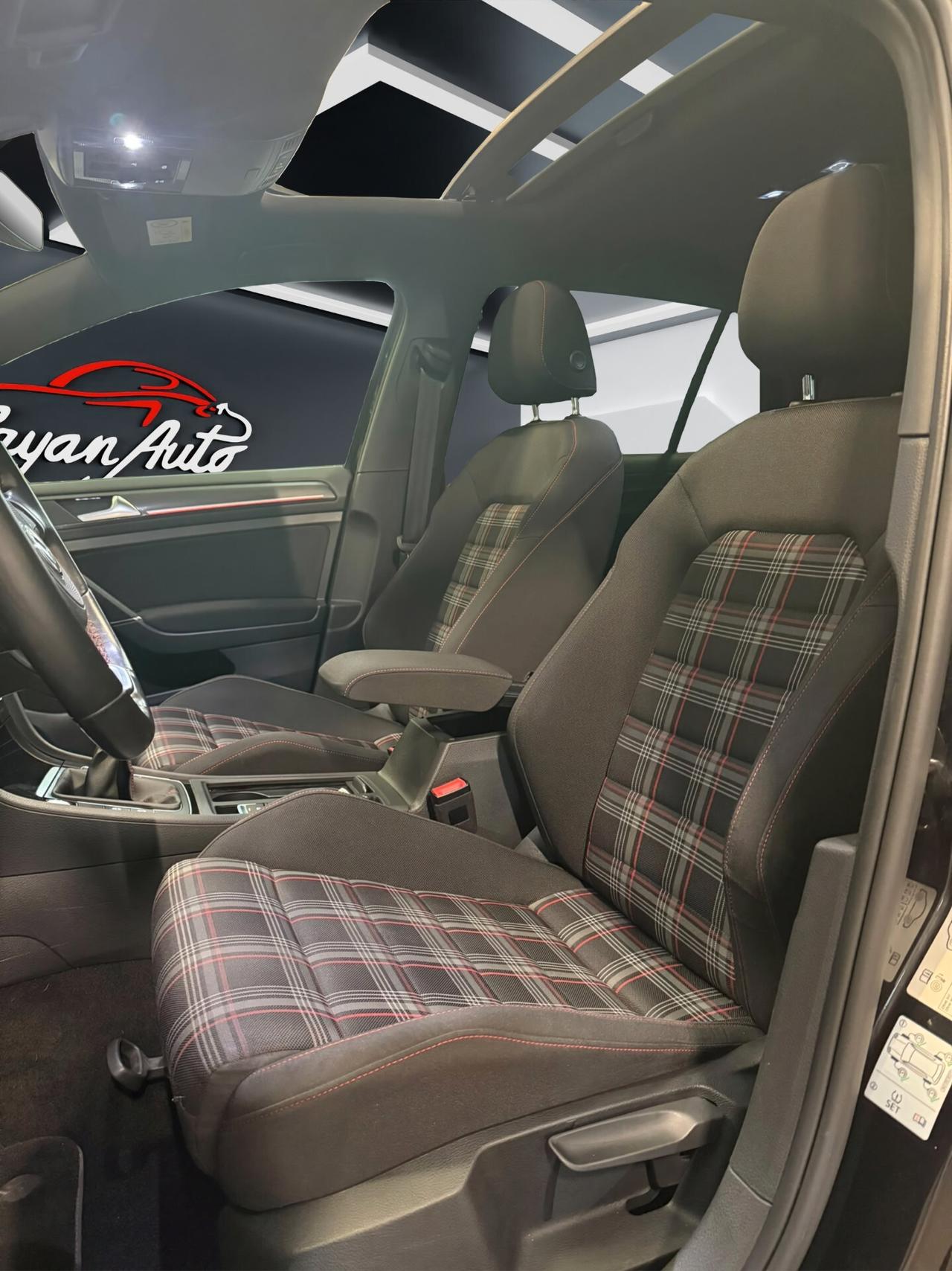 Volkswagen Golf GTI Performance 2.0 245 CV TSI 5p. BMT
