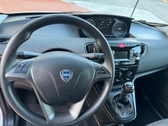 Lancia Ypsilon HYBRID soli 39000 km da 90 euro al mese