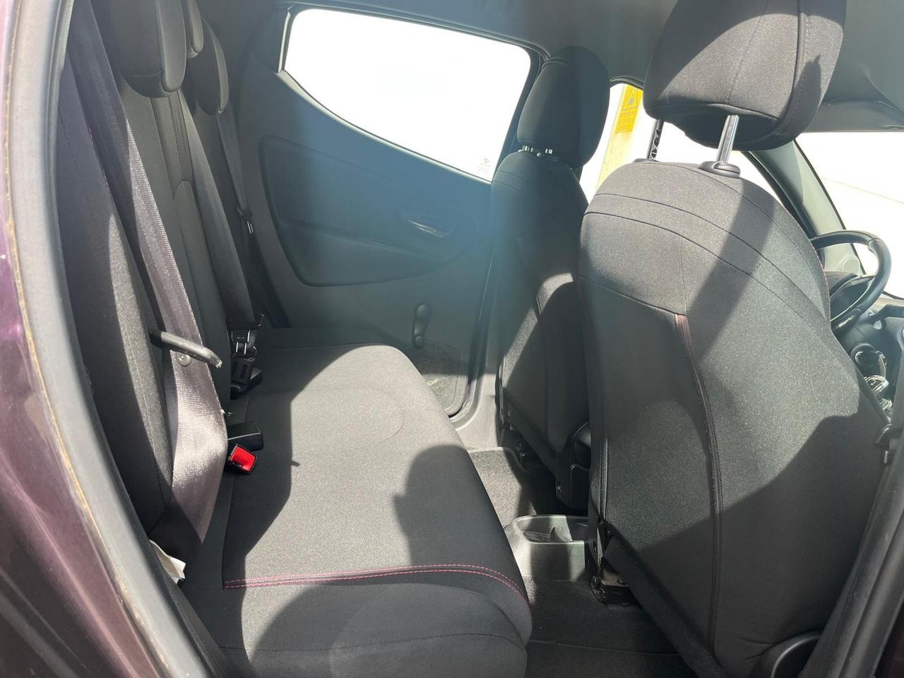 PACCHETTO : PEUGEOT 208 + LANCIA YPSILON GPL