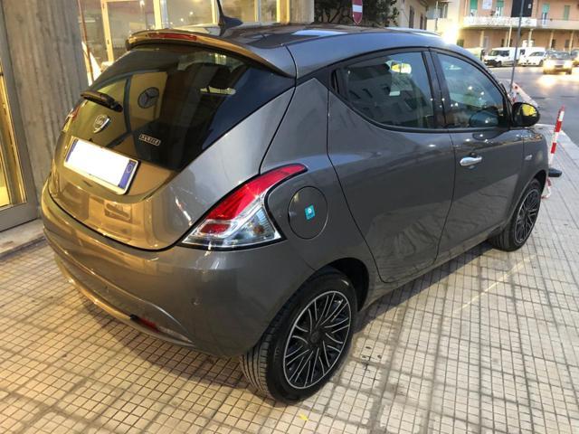 LANCIA Ypsilon 1.0 FireFly 5 porte S&S Hybrid Gold