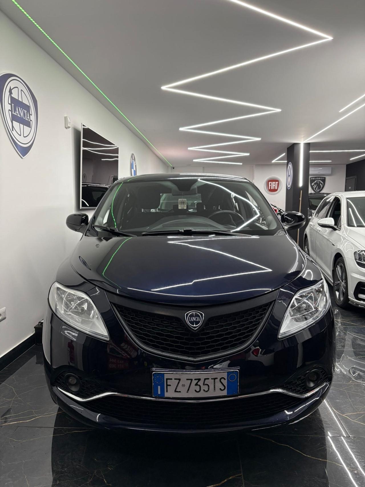 Lancia Ypsilon 1.2 69 CV 5 porte GPL Ecochic Platinum