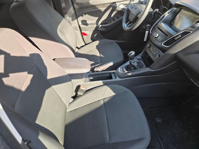 FORD Focus 1.6 120 CV GPL Titanium