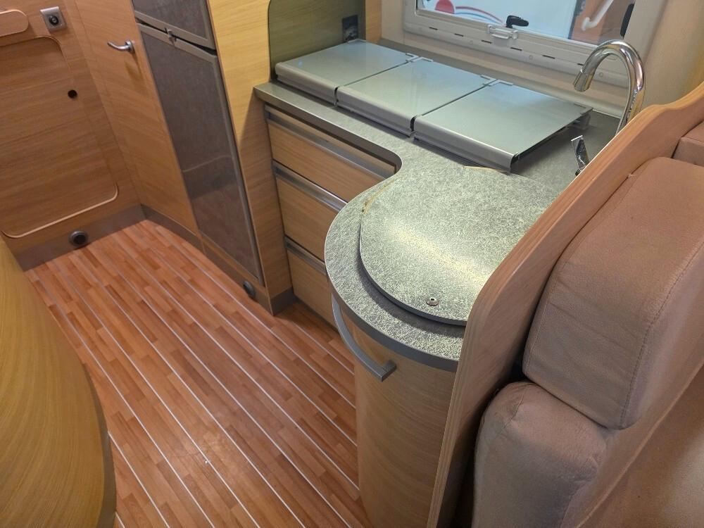 CAMPER ROLLER TEAM PEGASO GARAGE LIVING