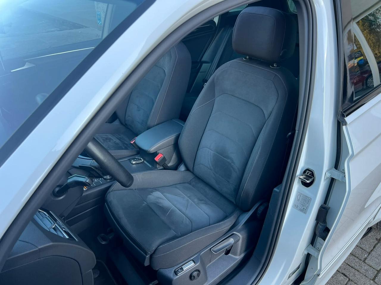 Volkswagen Tiguan VW R LINE UNICO 220CV(NO R/GTI) 440CV