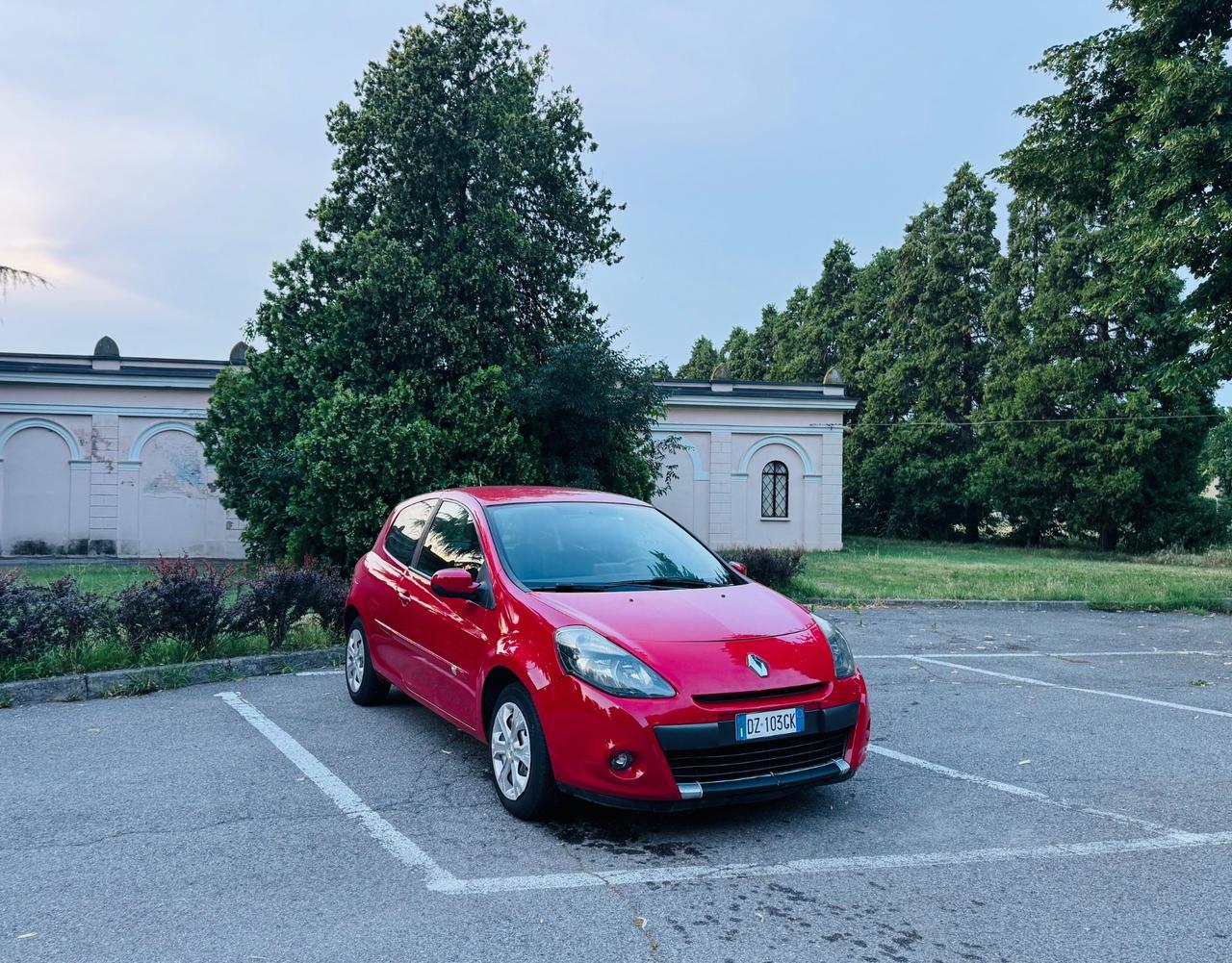Renault Clio 1.2 16V 3 porte Dynamique
