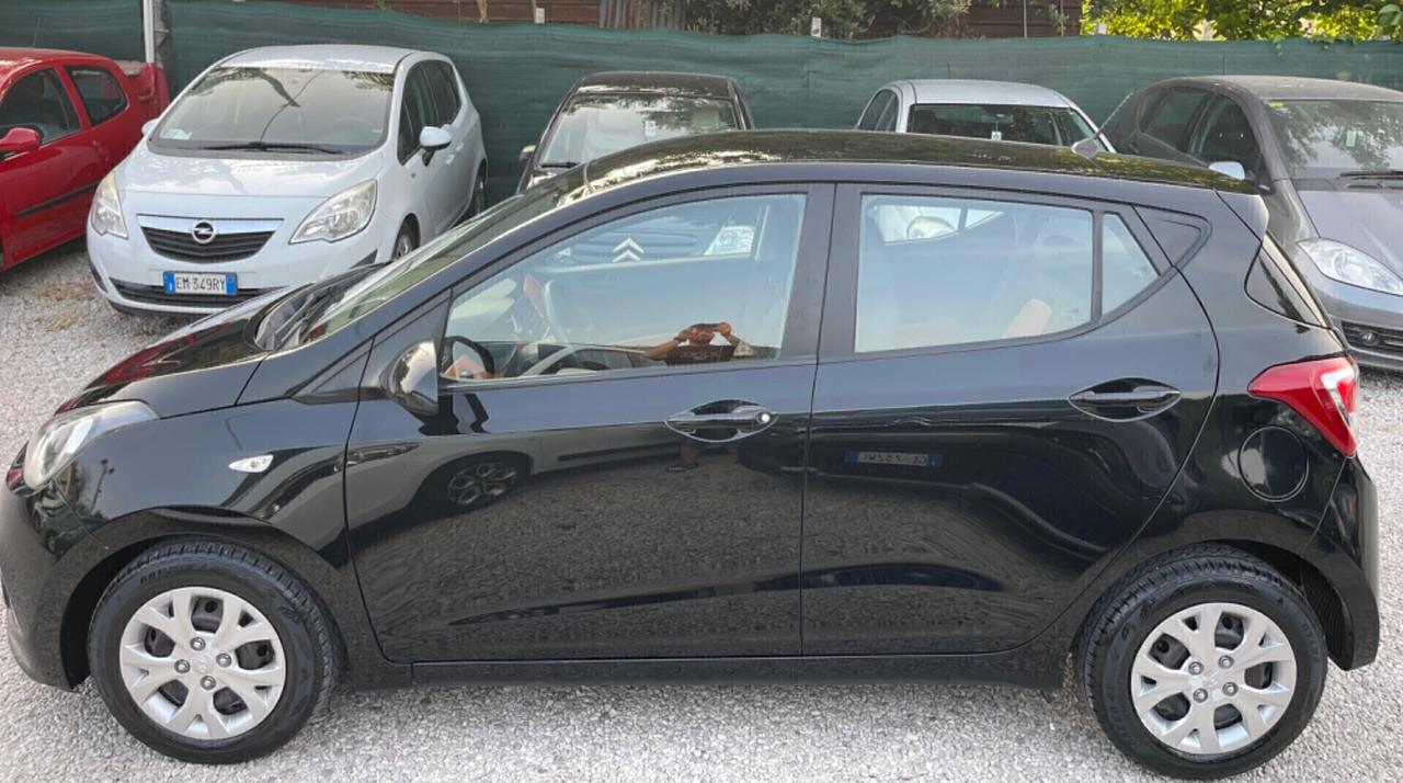 Hyundai i10 1.0 LPGI Econext Sound Edition