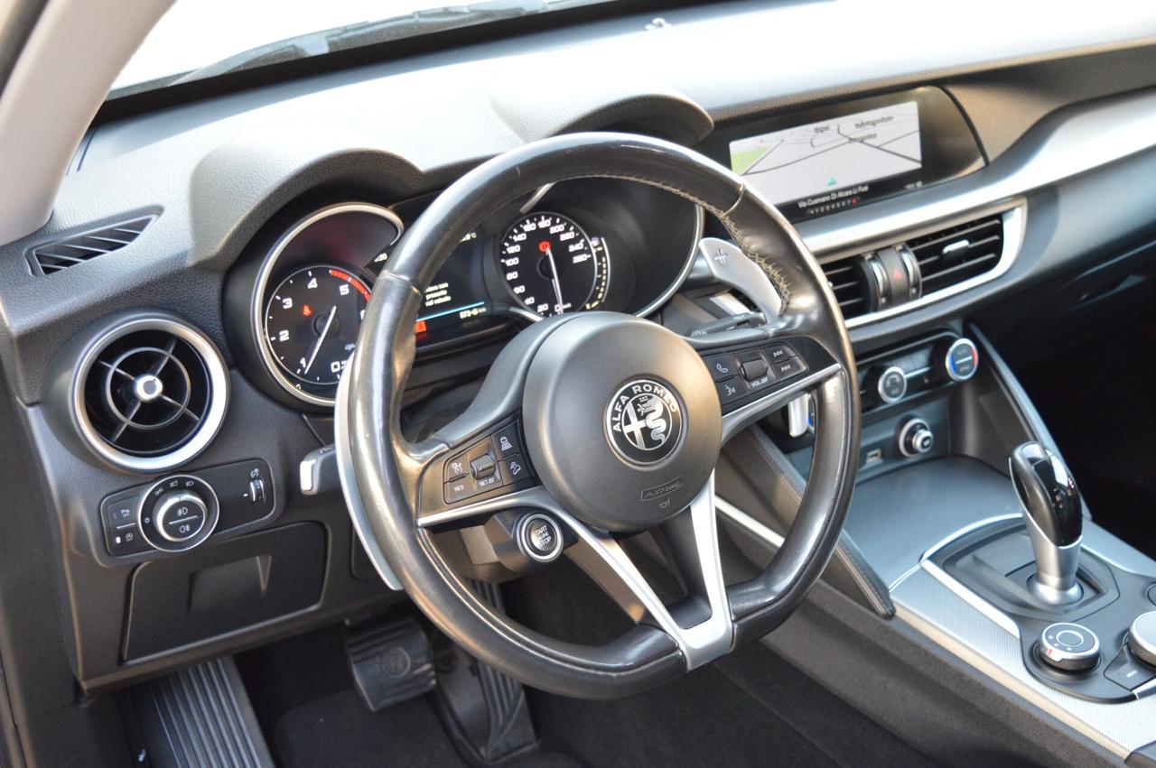 Alfa Romeo Stelvio 2.2 Turbodiesel 210 CV AT8 Q4 Executive