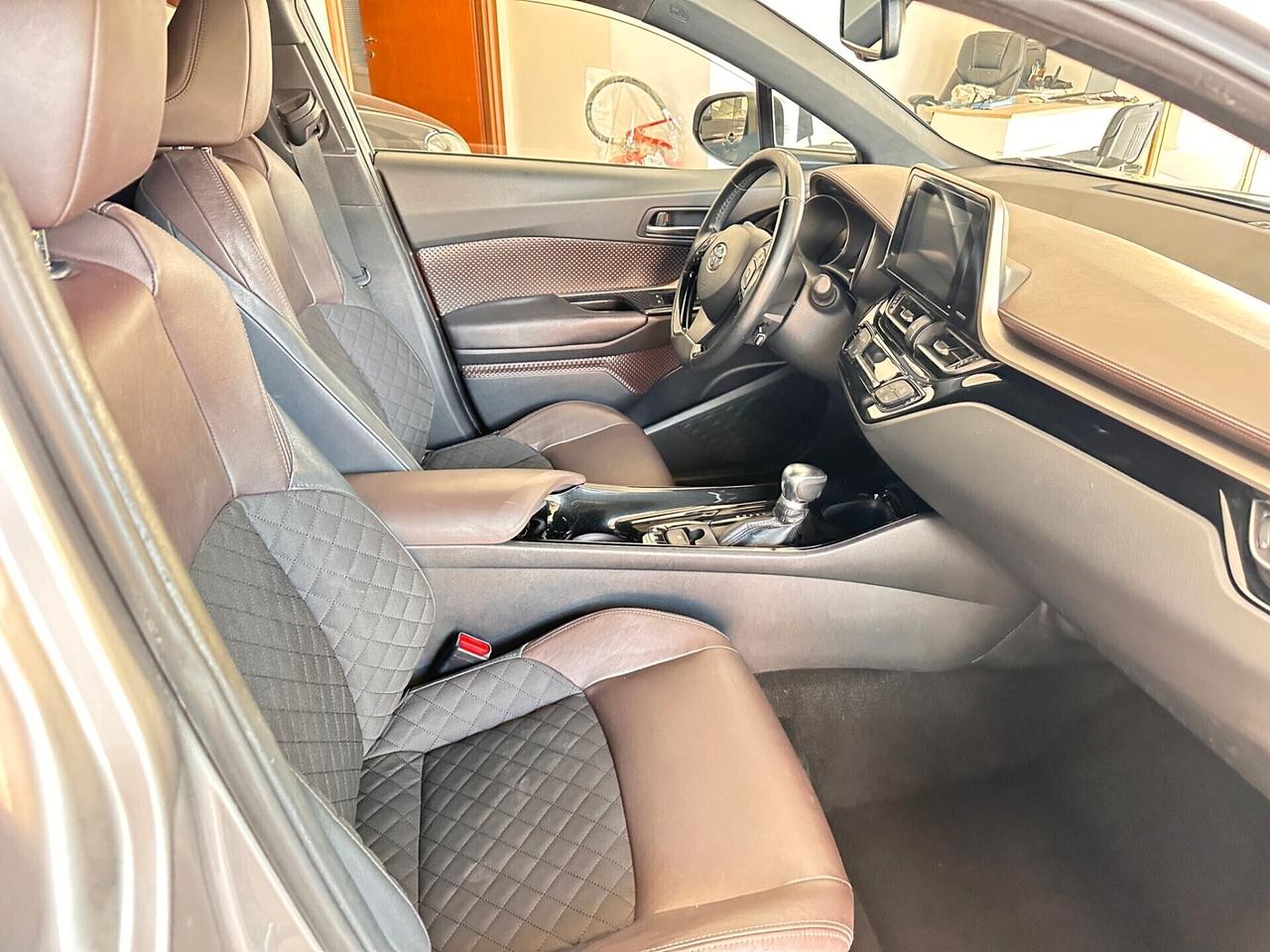 Toyota C-HR 1.8 Hybrid E-CVT Lounge