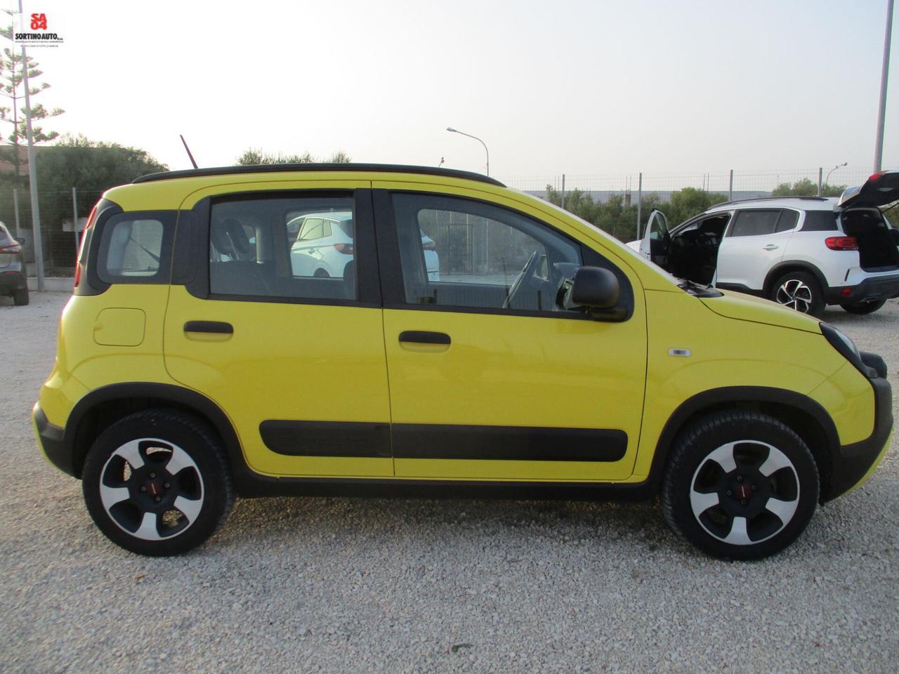 Fiat Panda 1.0 FireFly S&S Hybrid City Cross 70cv 10/2020 KM84000
