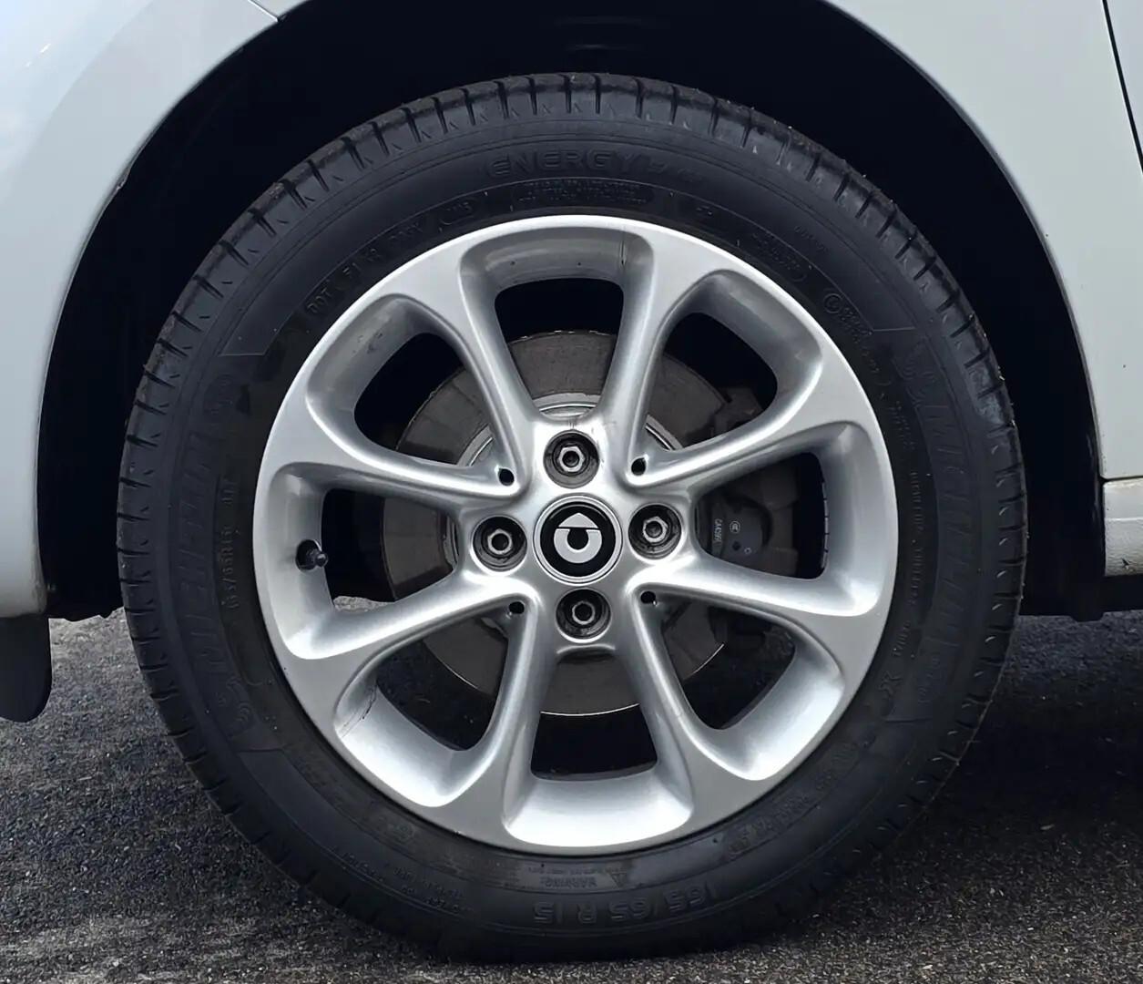 Smart ForFour 1.0 Passion 71cv Navi LED