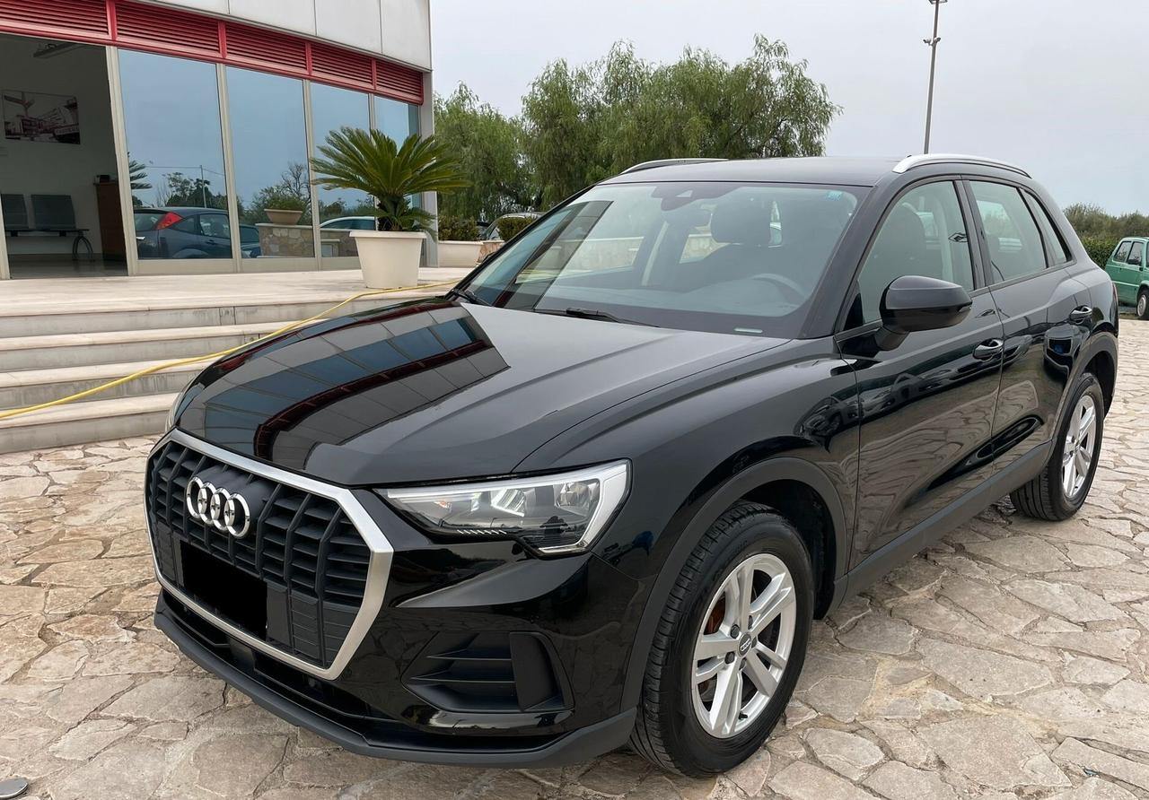 Audi Q3 40 TDI quattro S tronic Business