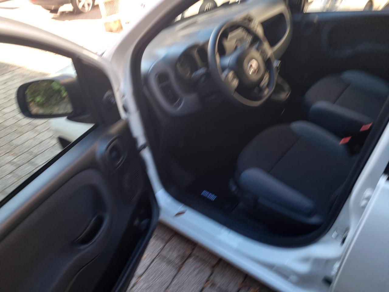 Fiat Panda 1.2 benzina 69cv anno2020 km39000 neopat