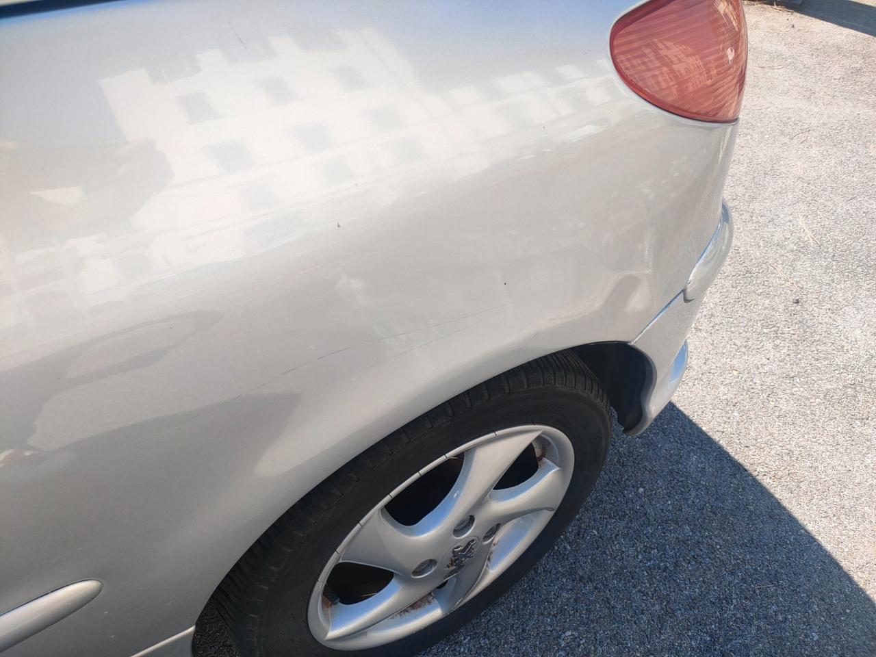 Peugeot 206 1.6 16V CC Enfant Terrible