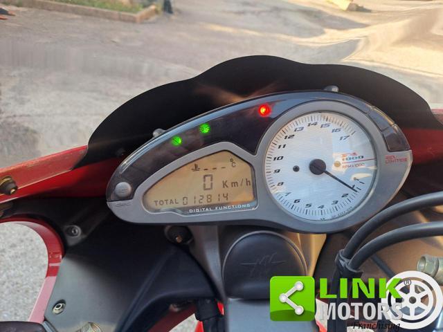 MV AGUSTA F4 1000 .