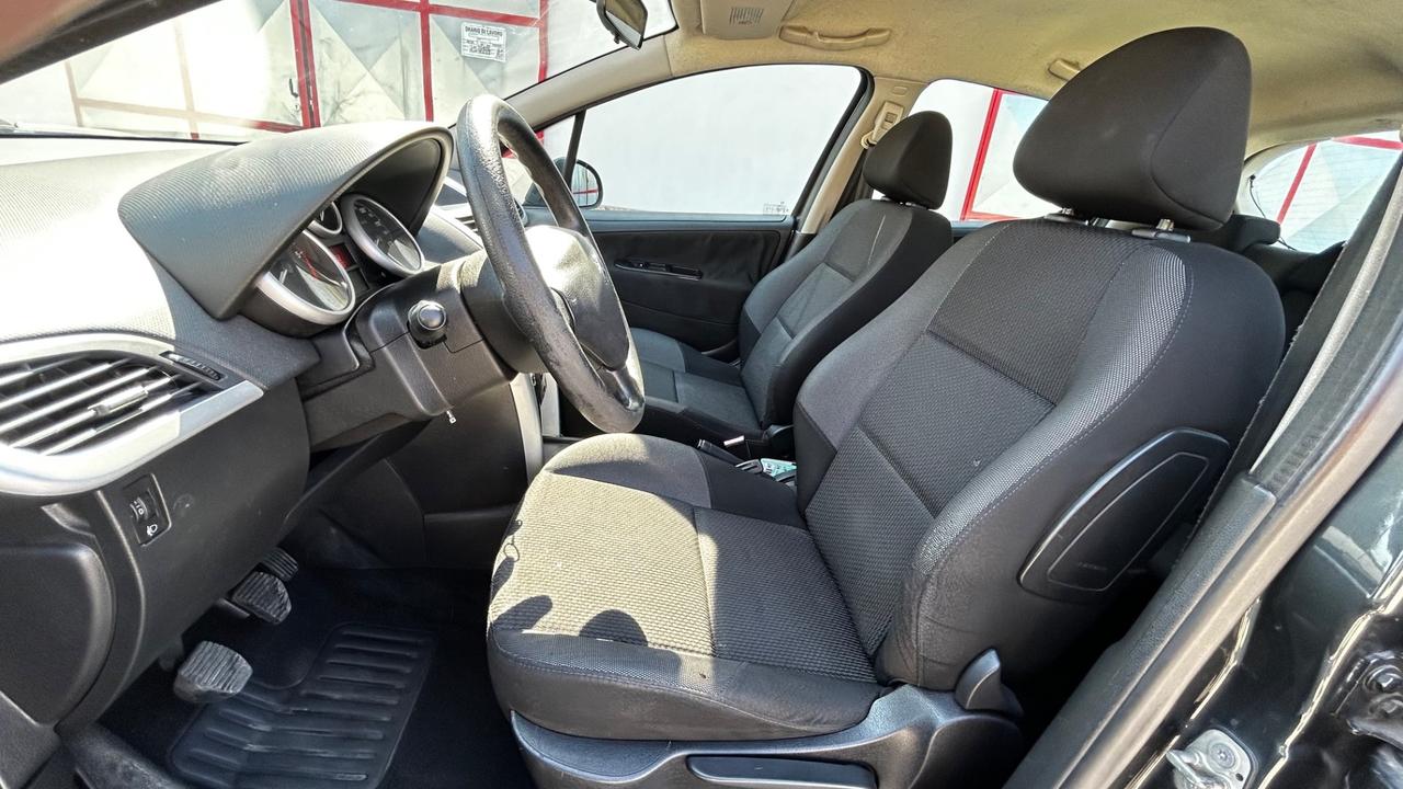 Peugeot 207 1.4 HDi 70CV 5p.