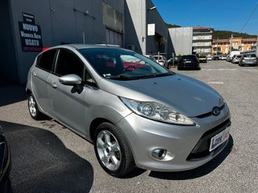 Ford Fiesta 1.4 5 porte Bz.- GPL Titanium NEOPATENTATI