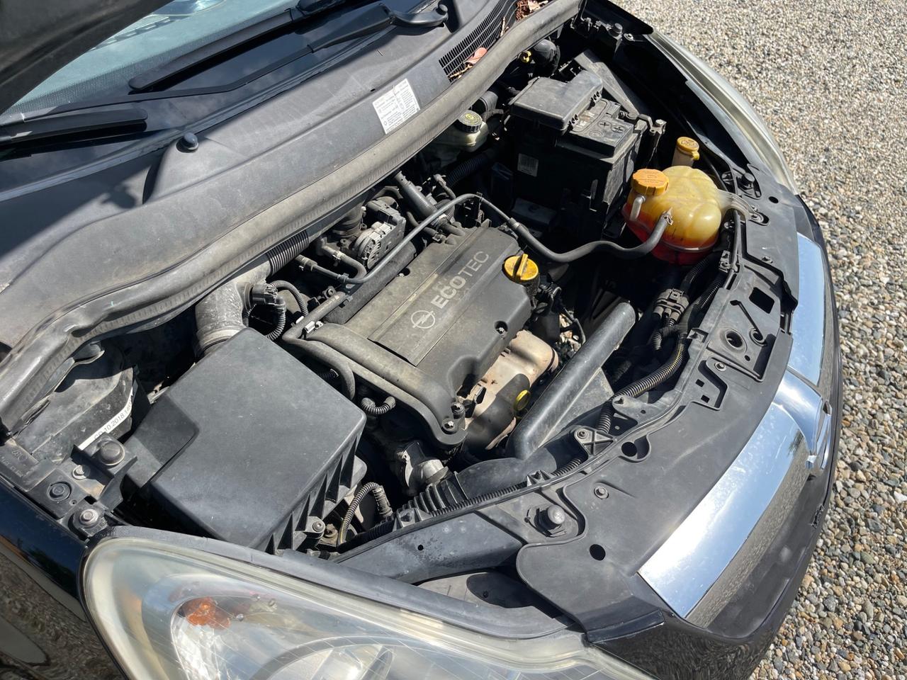 Opel Corsa 1.2 5 porte Easytronic Club