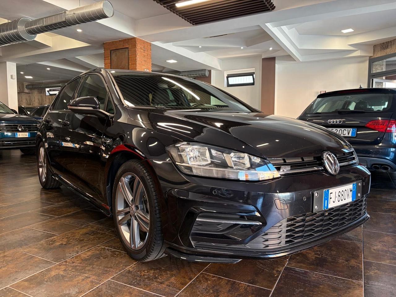 Volkswagen Golf 1.4 TSI 125 CV 5p. R-Line Highline BlueMotion Technology