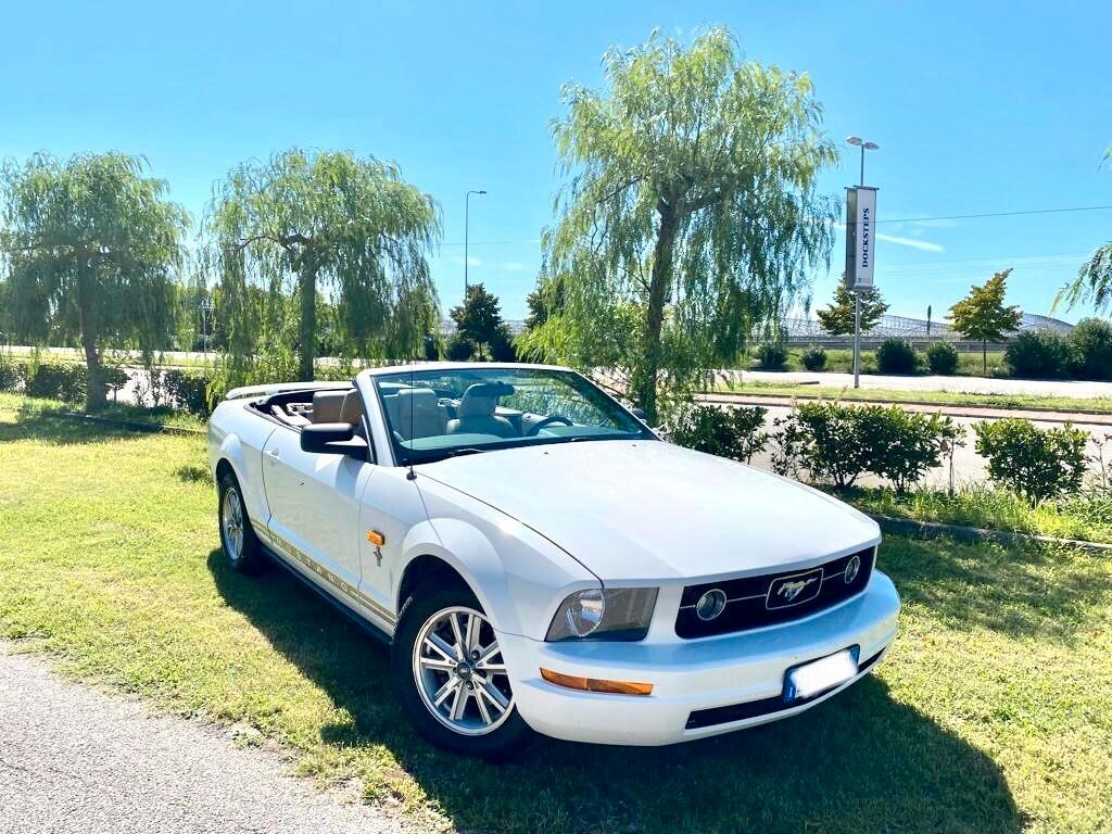 MUSTANG CABRIO 4000