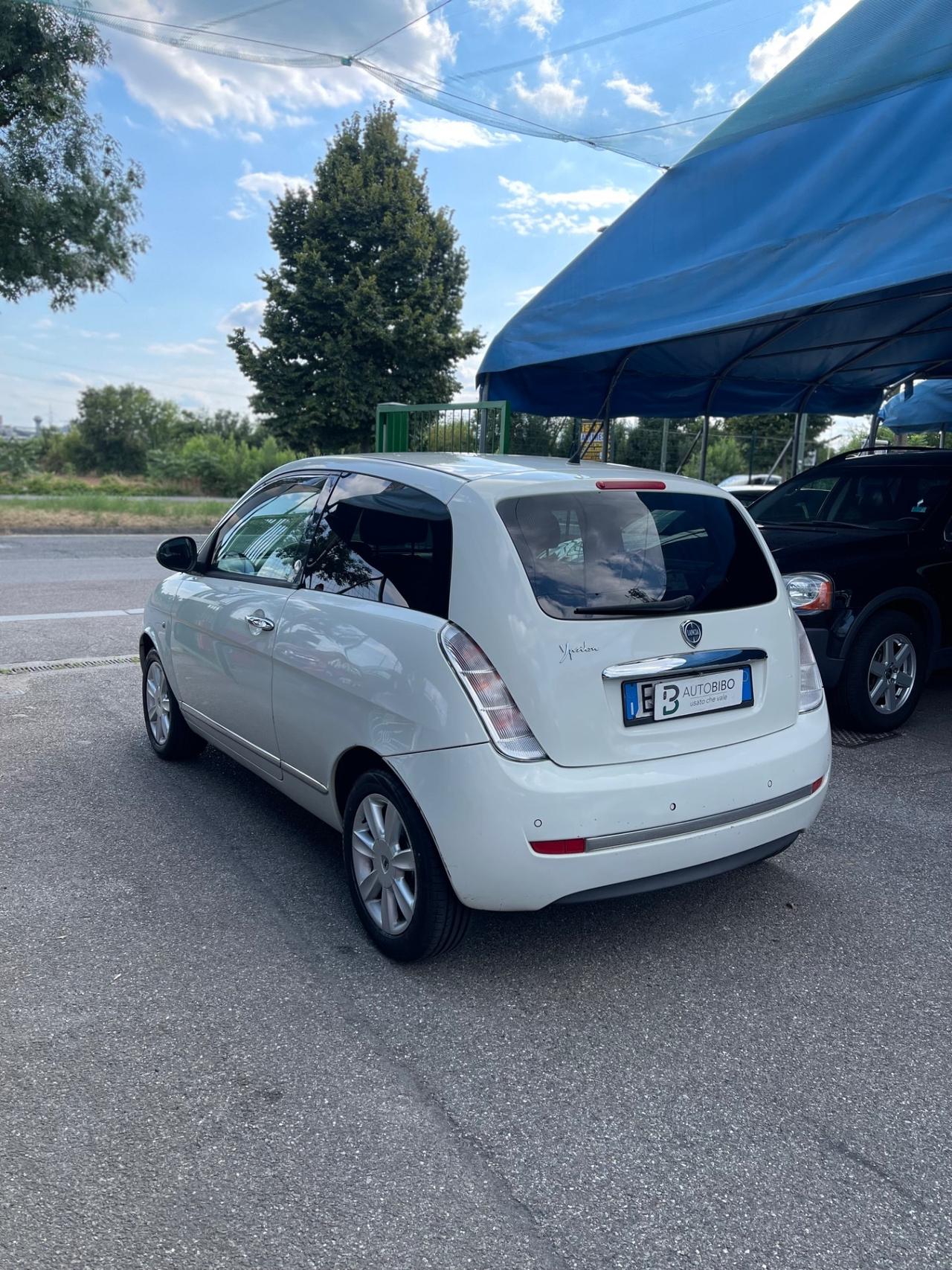 Lancia Ypsilon 1.4 Oro Ecochic GPL