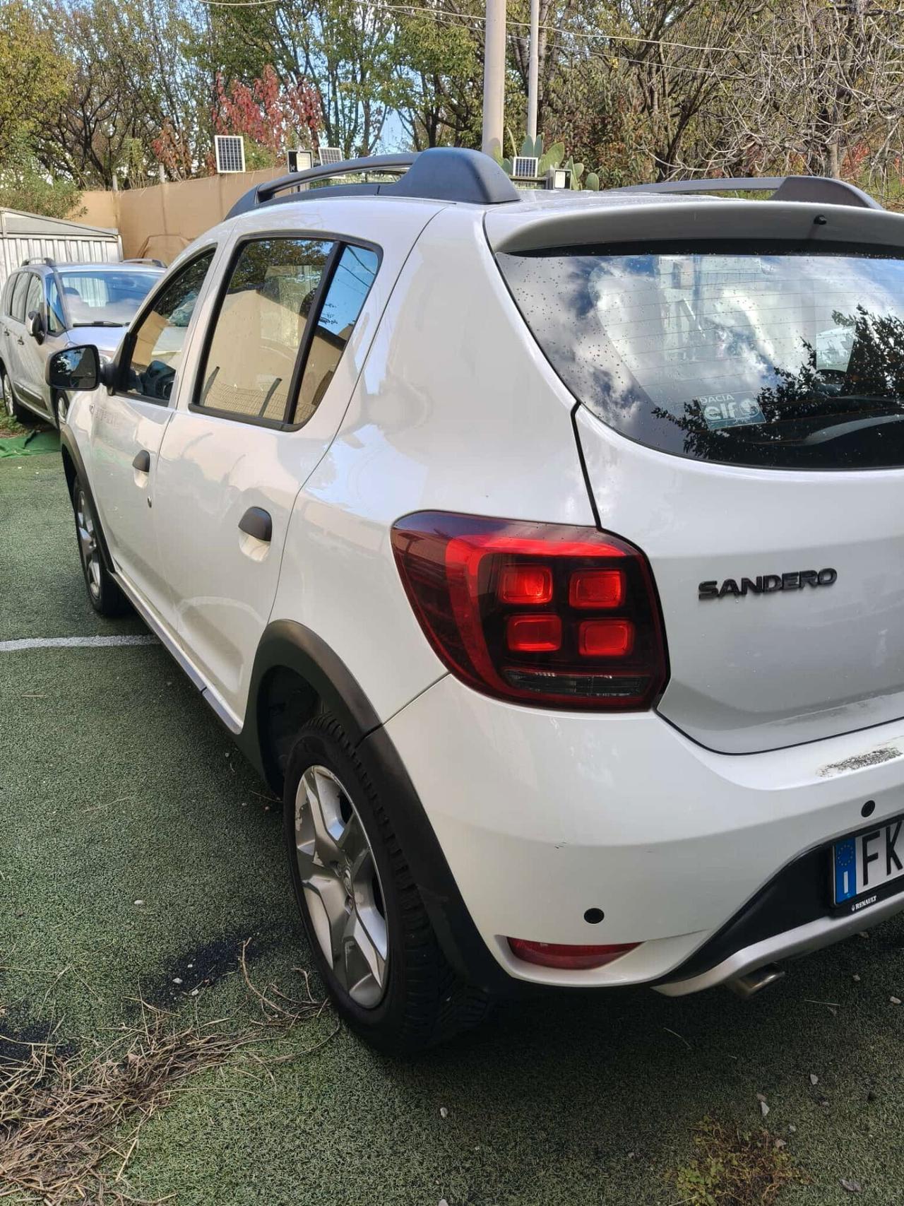Dacia Sandero Stepway 1.5 DCI 90CV FINE2017