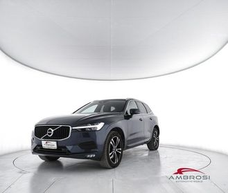 VOLVO XC60 B4 (d) AWD Geartronic Momentum Pro - AUTOCARRO N1