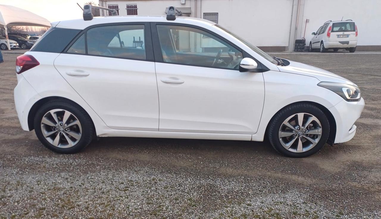 Hyundai i20 1.1 CRDi 12V 5 porte Comfort