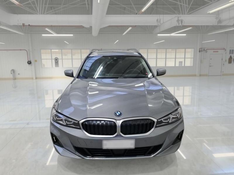 BMW 320 BUSINESS ADVANTAGE TOURING AUTO 5 PORTE STATION WAGON