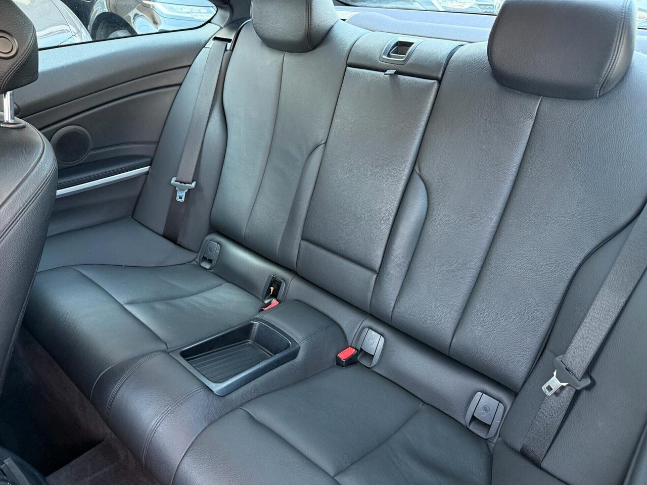 BMW 420 d Coupe Sport (SERVICE IN BMW)