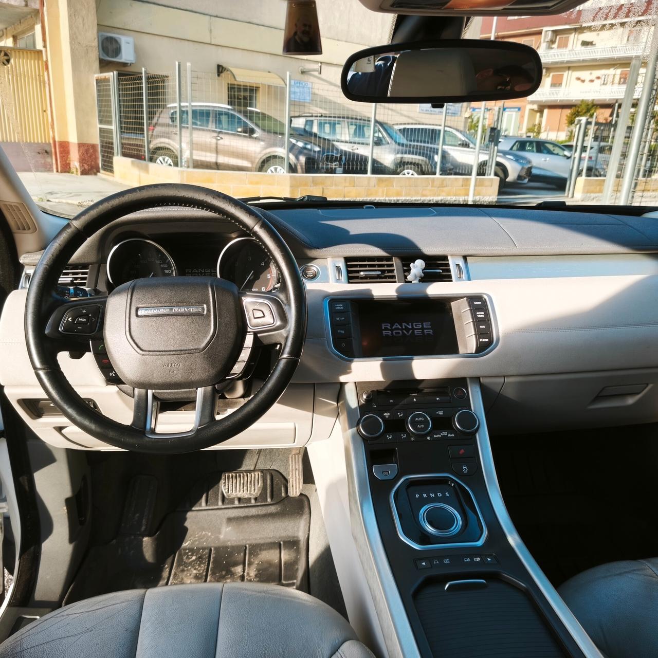 Land Rover Range Evoque 2.2 TD4 5p. Prestige
