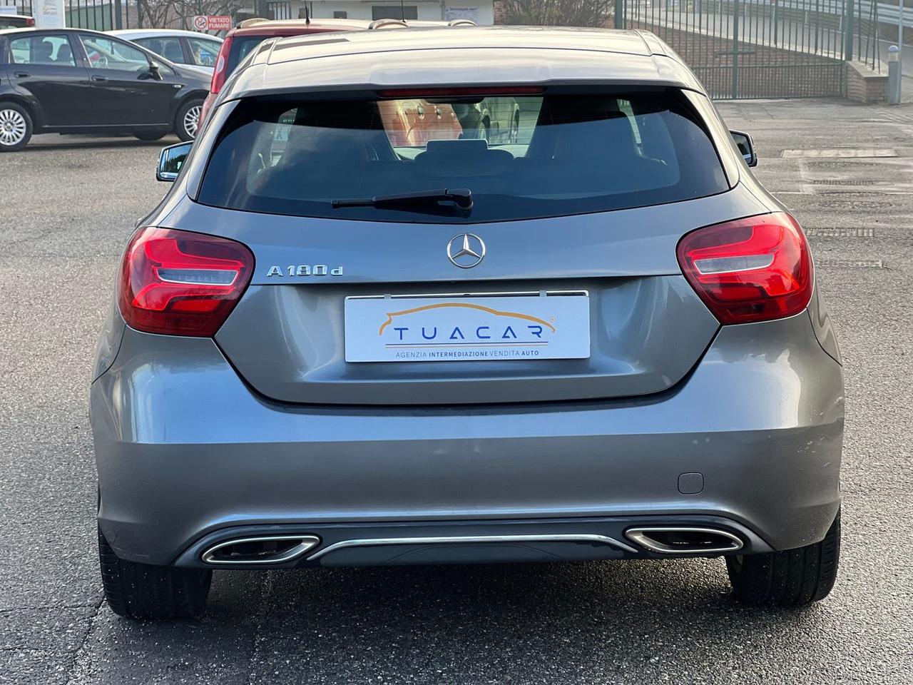 Mercedes-Benz A 180 Sport A 180 D