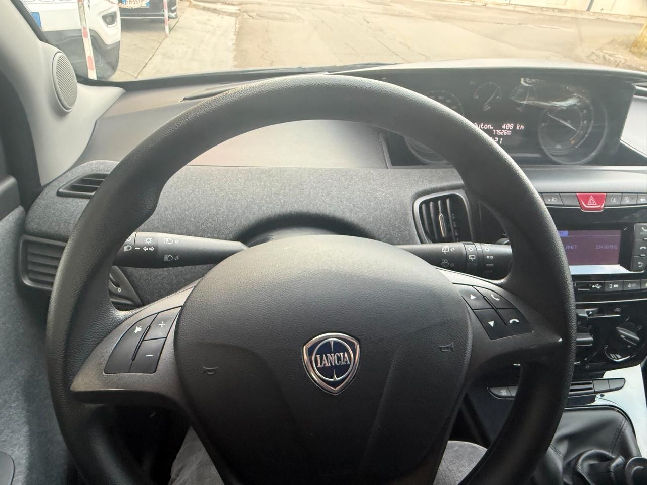 Lancia Ypsilon 1.0 FireFly 5 porte S&S Hybrid Silver Plus