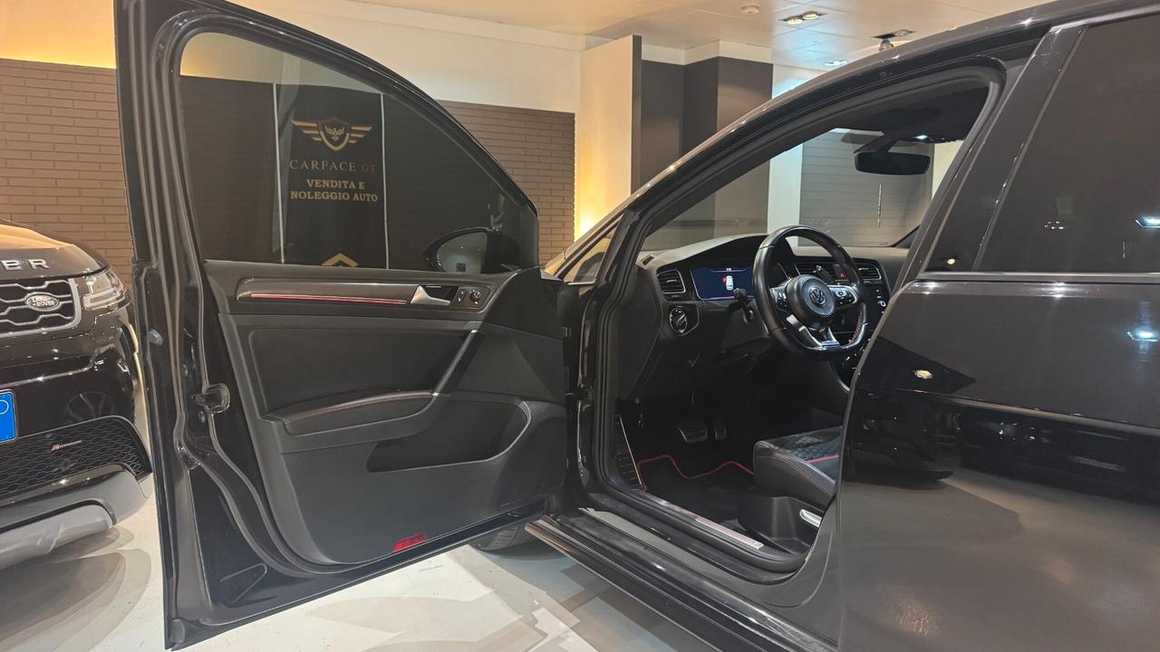 VOLKSWAGEN GOLF GTI 2.0B 245CV - 2019