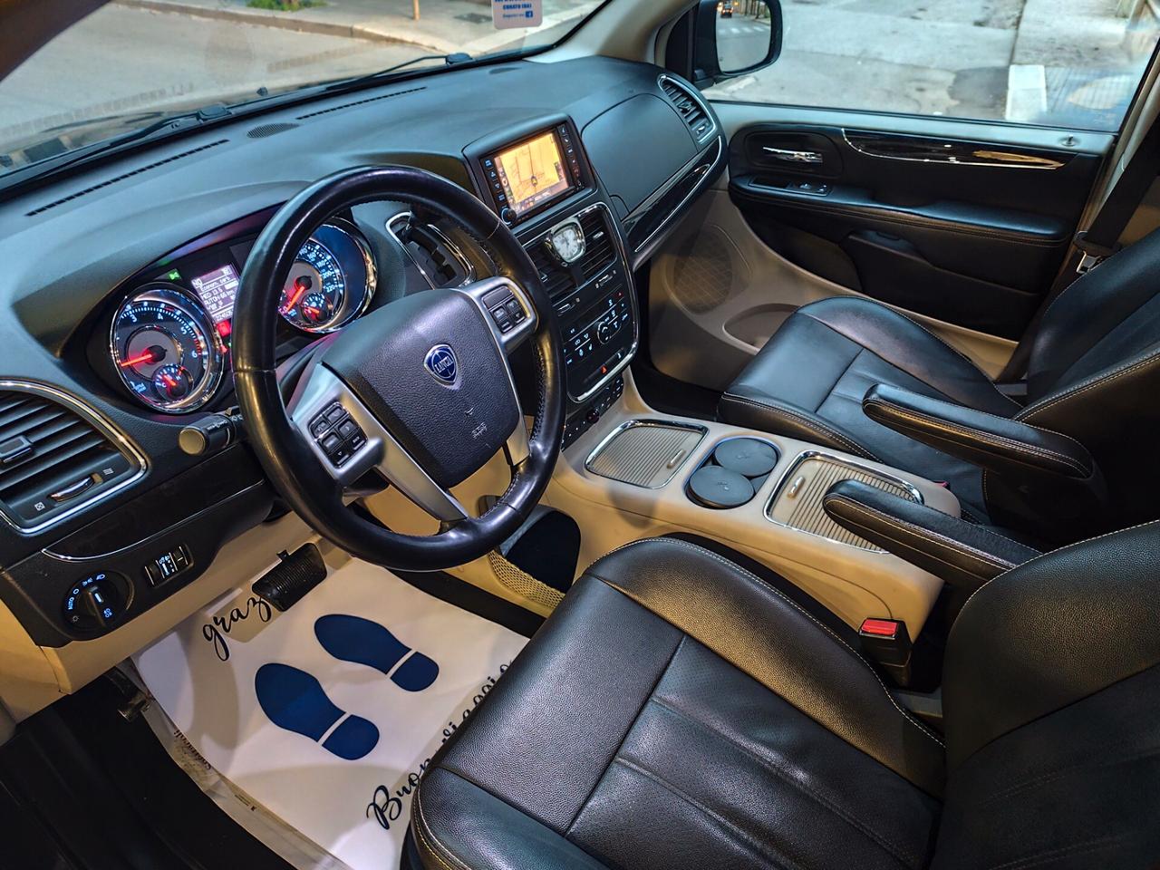 Lancia Voyager 2.8 CRDI 163CV 7 POSTI PERFETTA