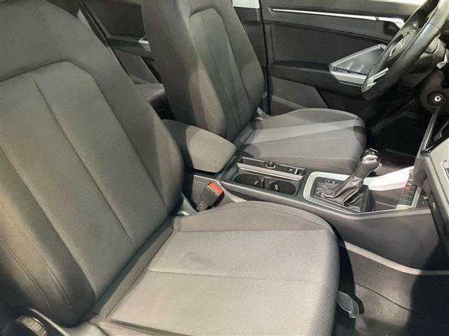 AUDI Q3 35 2.0 tdi Business Advanced s-tronic
