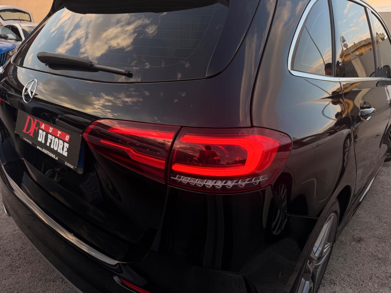 Mercedes-benz B 180 d Automatic Premium AMG KIT LUCI