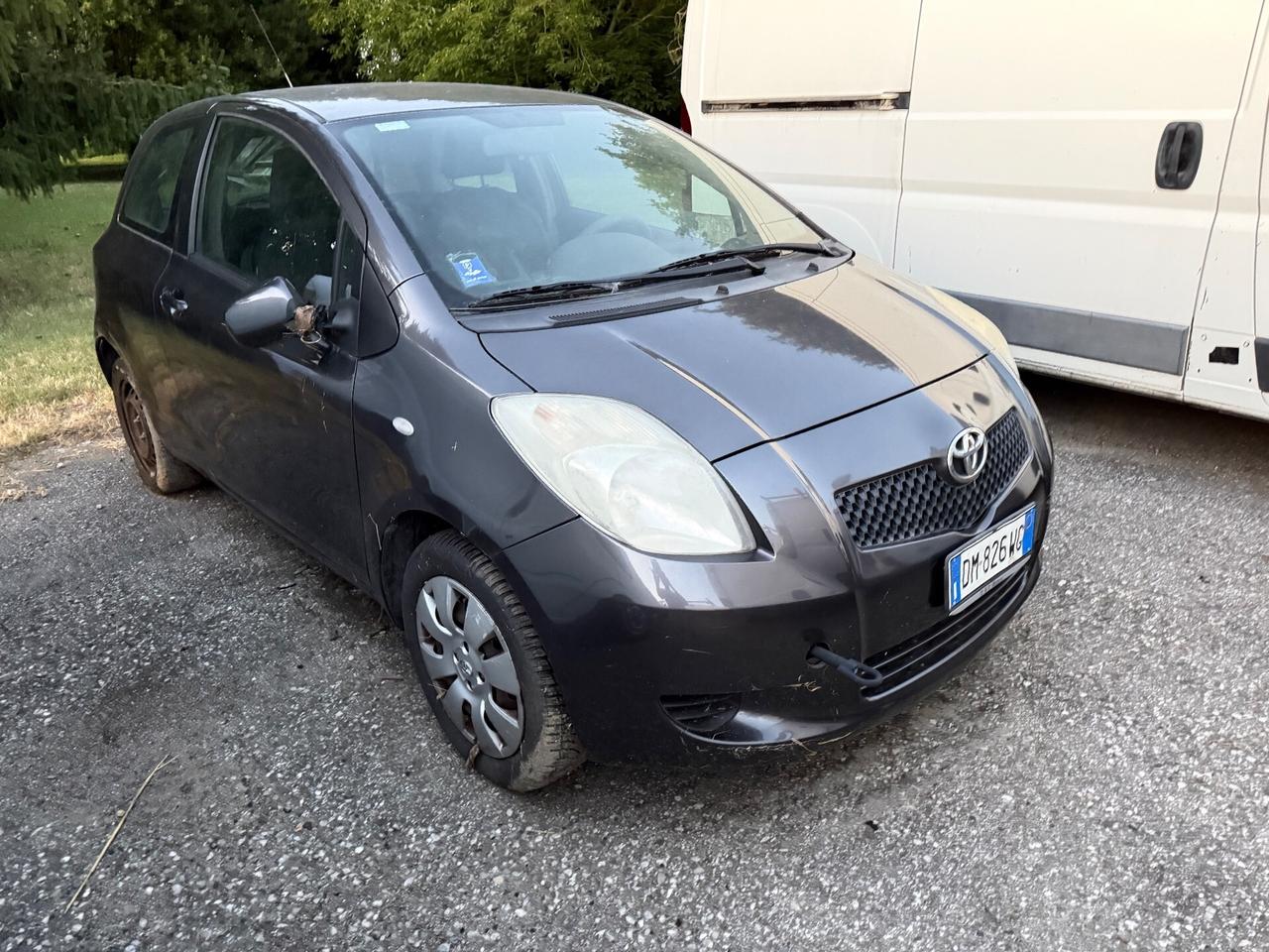 Toyota Yaris 1.3 5 porte ! Motore ROTTO !