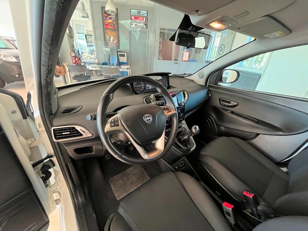 Lancia Ypsilon 1.2 69 Cv 5p Benzina