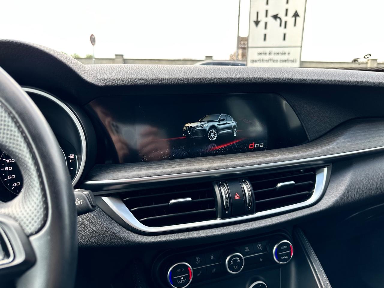 Alfa Romeo Stelvio 2.0 Turbo 280 CV AT8 Q4 Ti