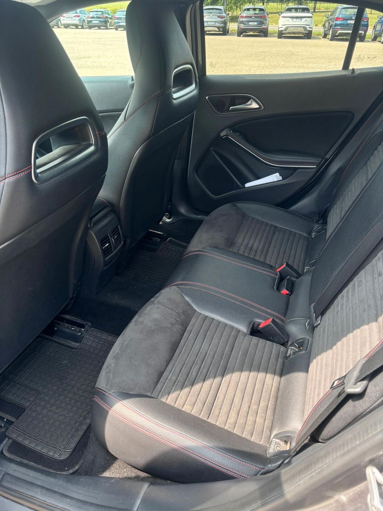 Mercedes-benz GLA 200 GLA 200 d Automatic 4Matic Premium Night Edition