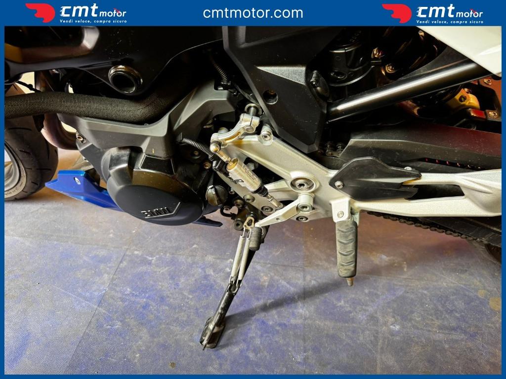 BMW F 900 R - 2023
