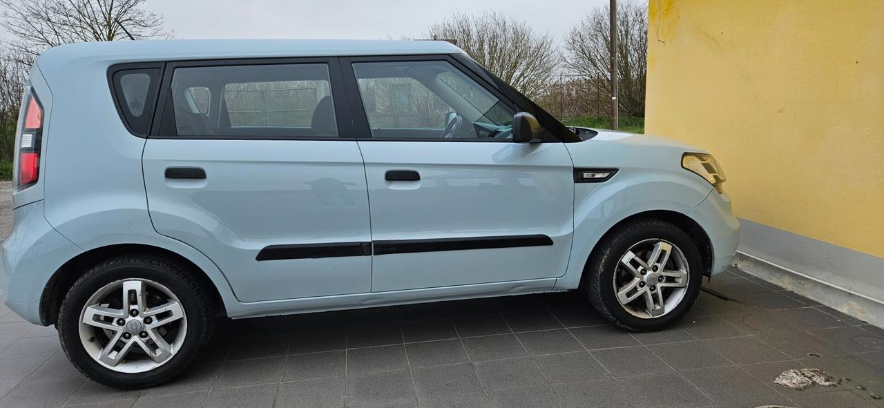 Kia Soul 1.6 CVVT Active