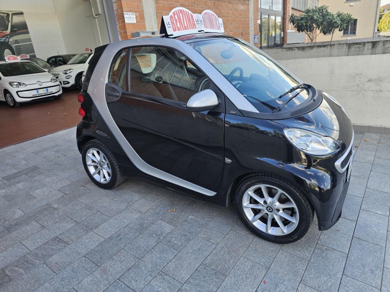 Smart ForTwo 1000 52 kW MHD coupé passion