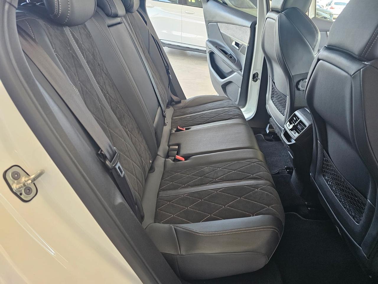 PEUGEOT 3008 2.0 HDI 180CV GT-LINE