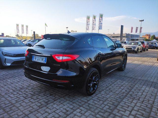 MASERATI Levante V6 Diesel 275 CV AWD Nerissimo Edition