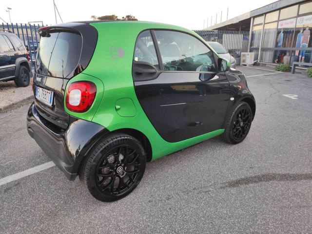 SMART ForTwo electric drive Prime shock green