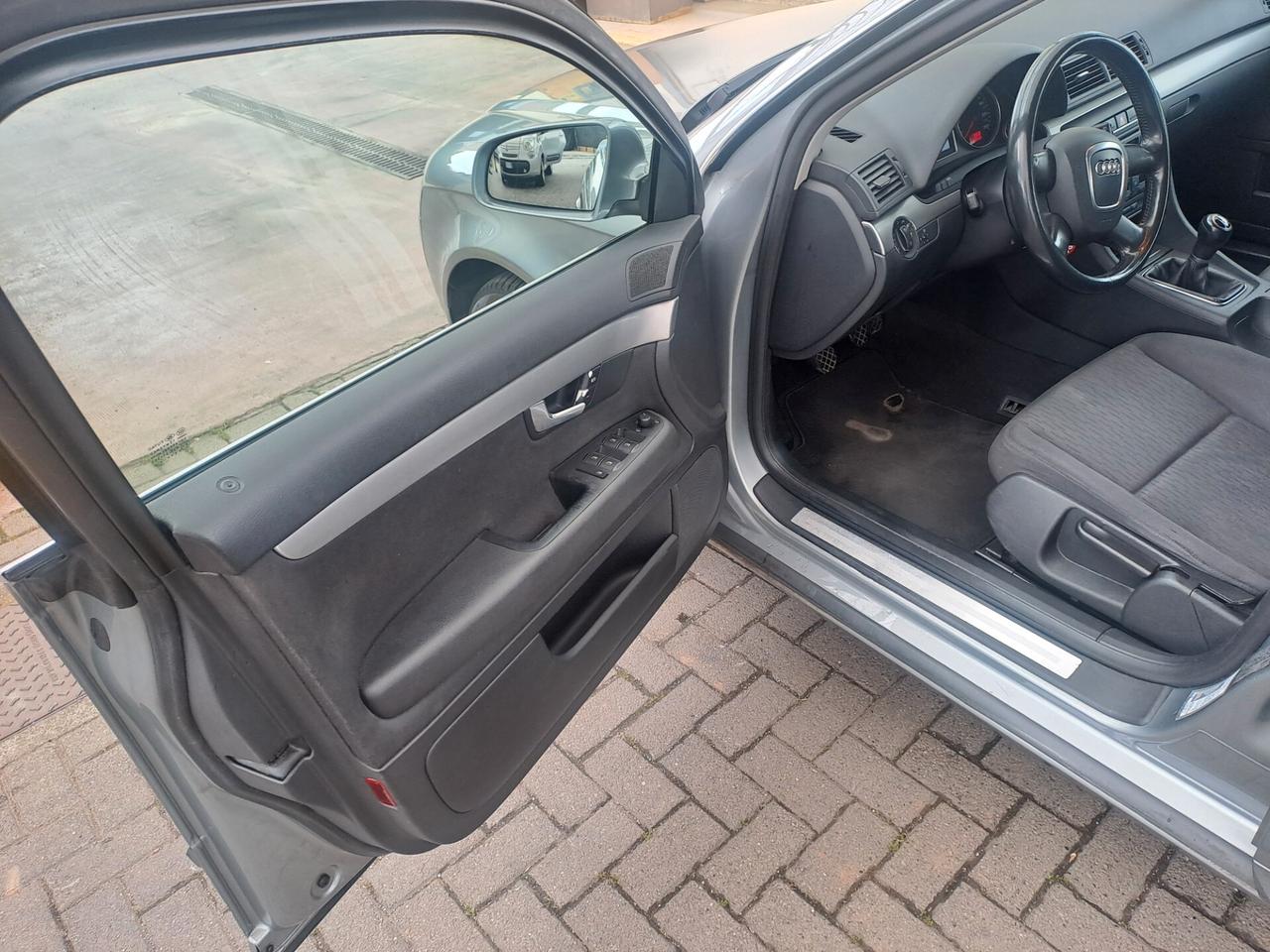 Audi A4 2.0 20V Avant