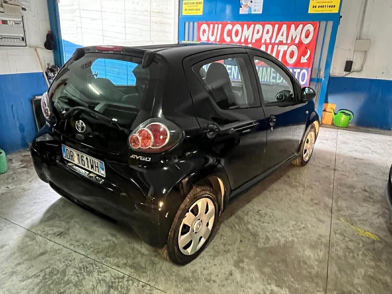 Toyota Aygo 1.0 12V VVT-i 5 porte Griffe automatica