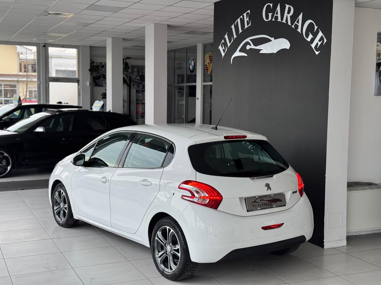 Peugeot 208 1.2 82cv Allure Neopatentati E6 60.000km