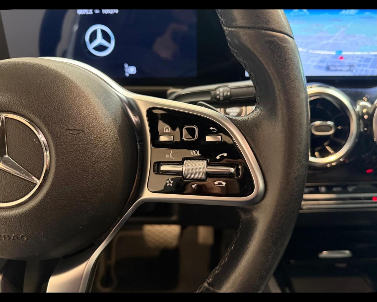 Mercedes-Benz GLB (X247) - GLB 200 d Automatic Sport Plus